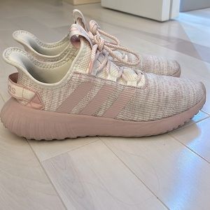 Light pink Adidas sneakers, size 8.5